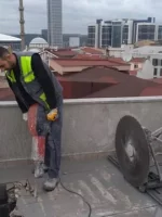Beton Delme İşlemi Yapan Bir Karotçu